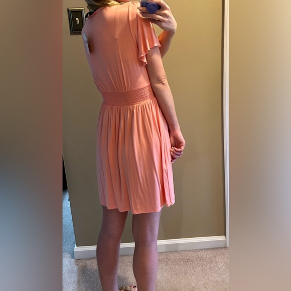 Forever 21 Coral V-Neck Dress - Picture 4 of 7